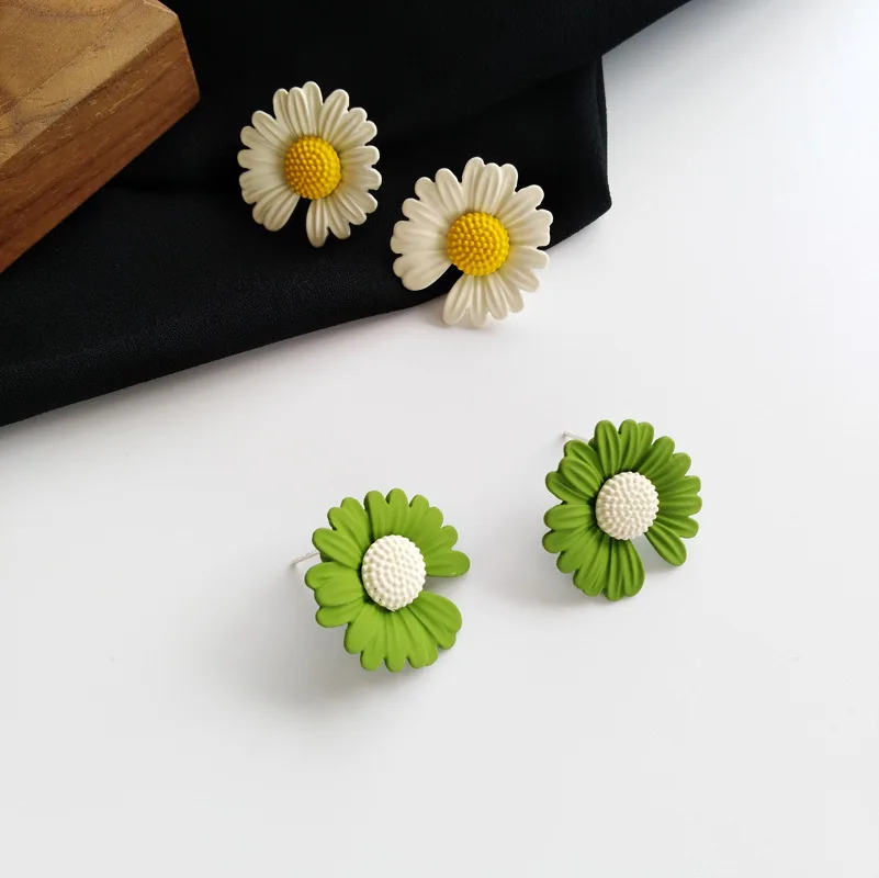 S925 иглы милые ювелирные изделия серьги Популярные хризантемы белый зеленый