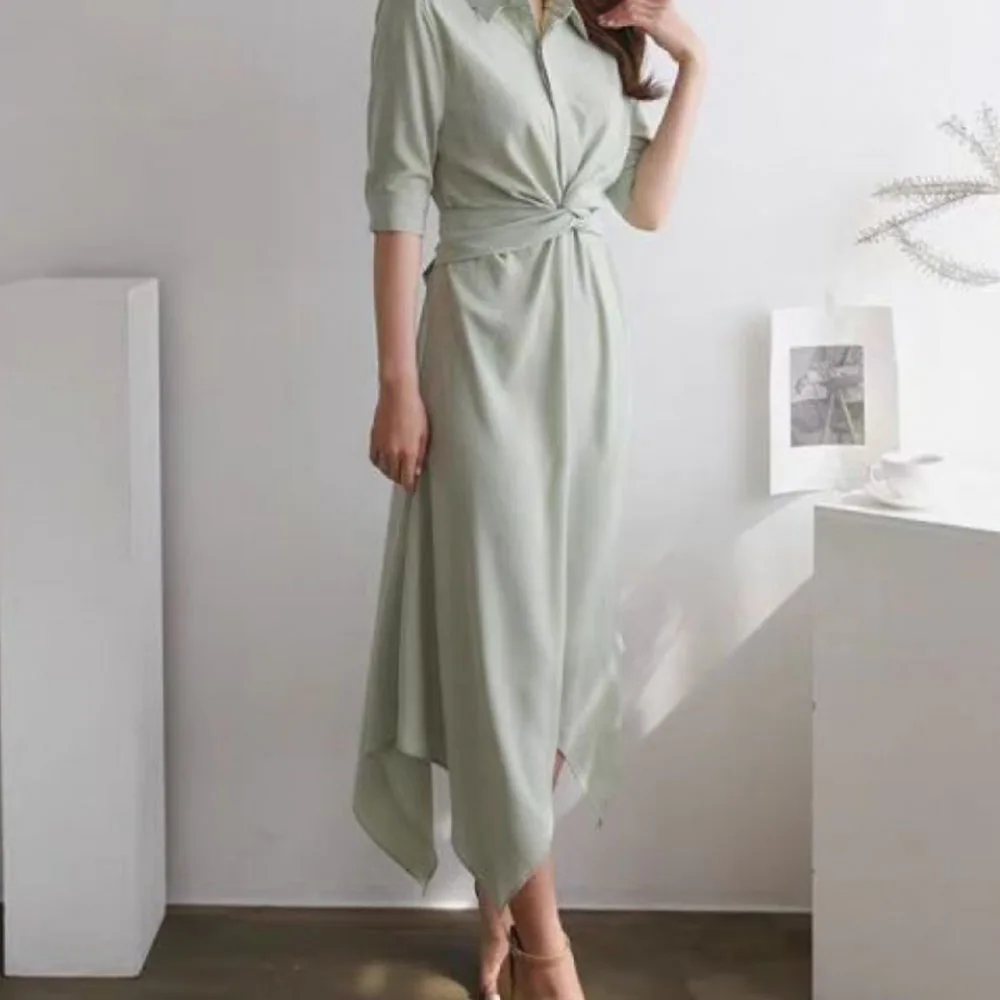 Простое асимметричное платье в Корейском стиле офисное женское с отворотом