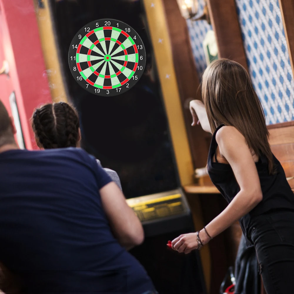 

Dart Board 17inch Plastic Dartboard Dart Board Game Set with 6 Magnetic Darts for Competition Family Entertainment Dart Board