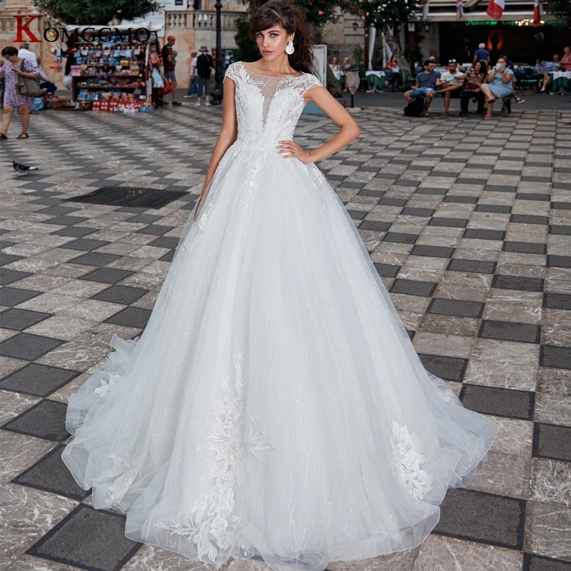 

High-End Chapel Train Embroidery Appliques Tulle Wedding Dress for Women Luxury Cap Sleeve O-Neck Button Back Bridal Ball Gown