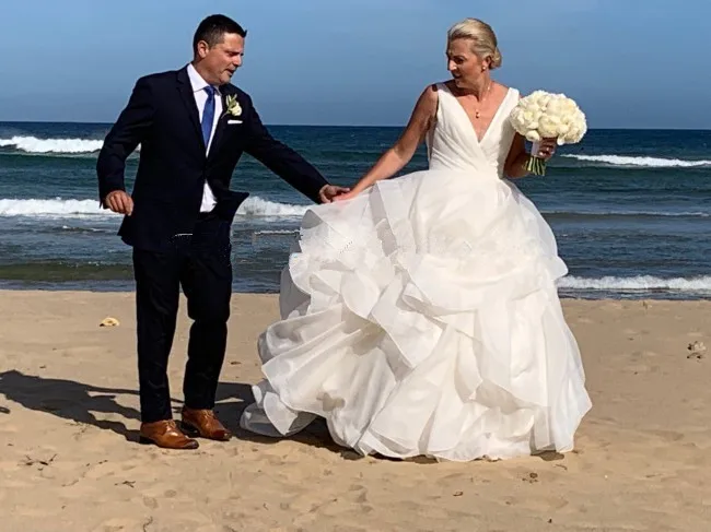 

Элегантное платье из органзы с глубоким v-образным вырезом Свадебные платья 2020 свадебное платье многоуровневые оборки юбка Vestidos De Noiva пикан...