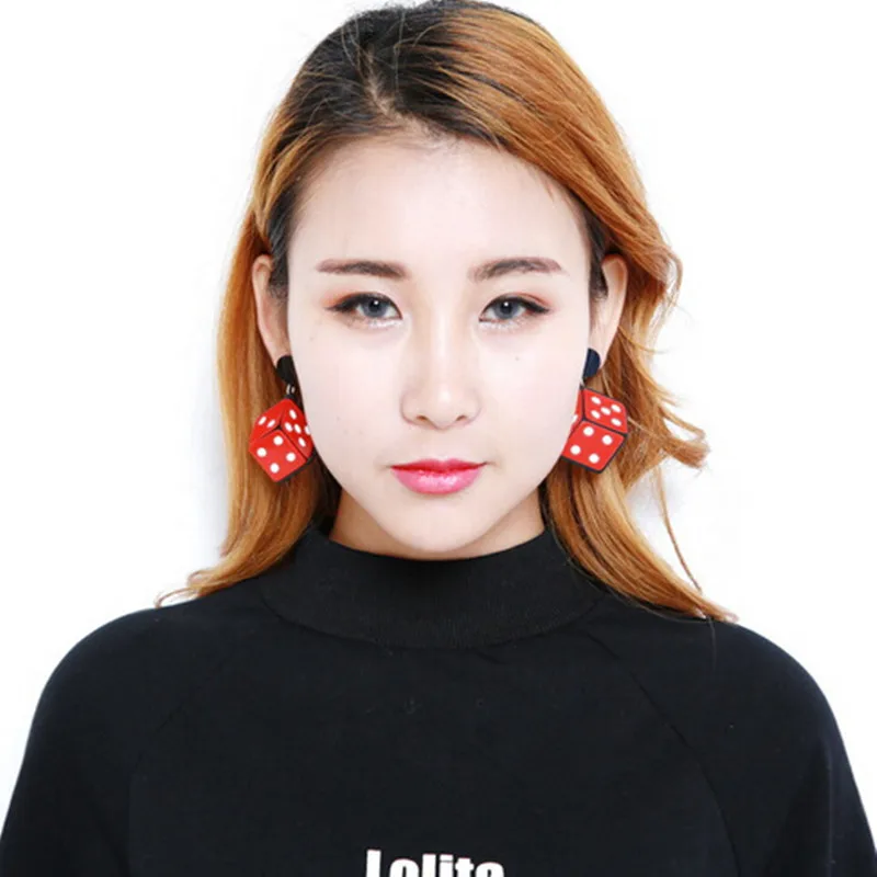 Забавные 3D красные игральные кости ручной работы акриловые Висячие Серьги