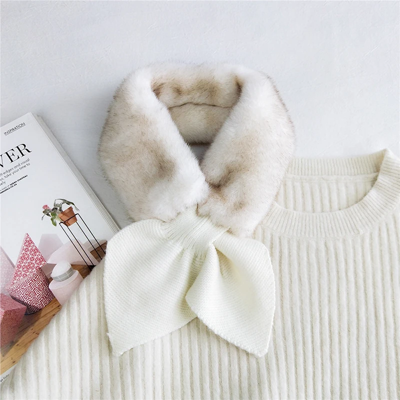 Вязаный шерстяной шарф однотонный персиковый с сердечками воротник из