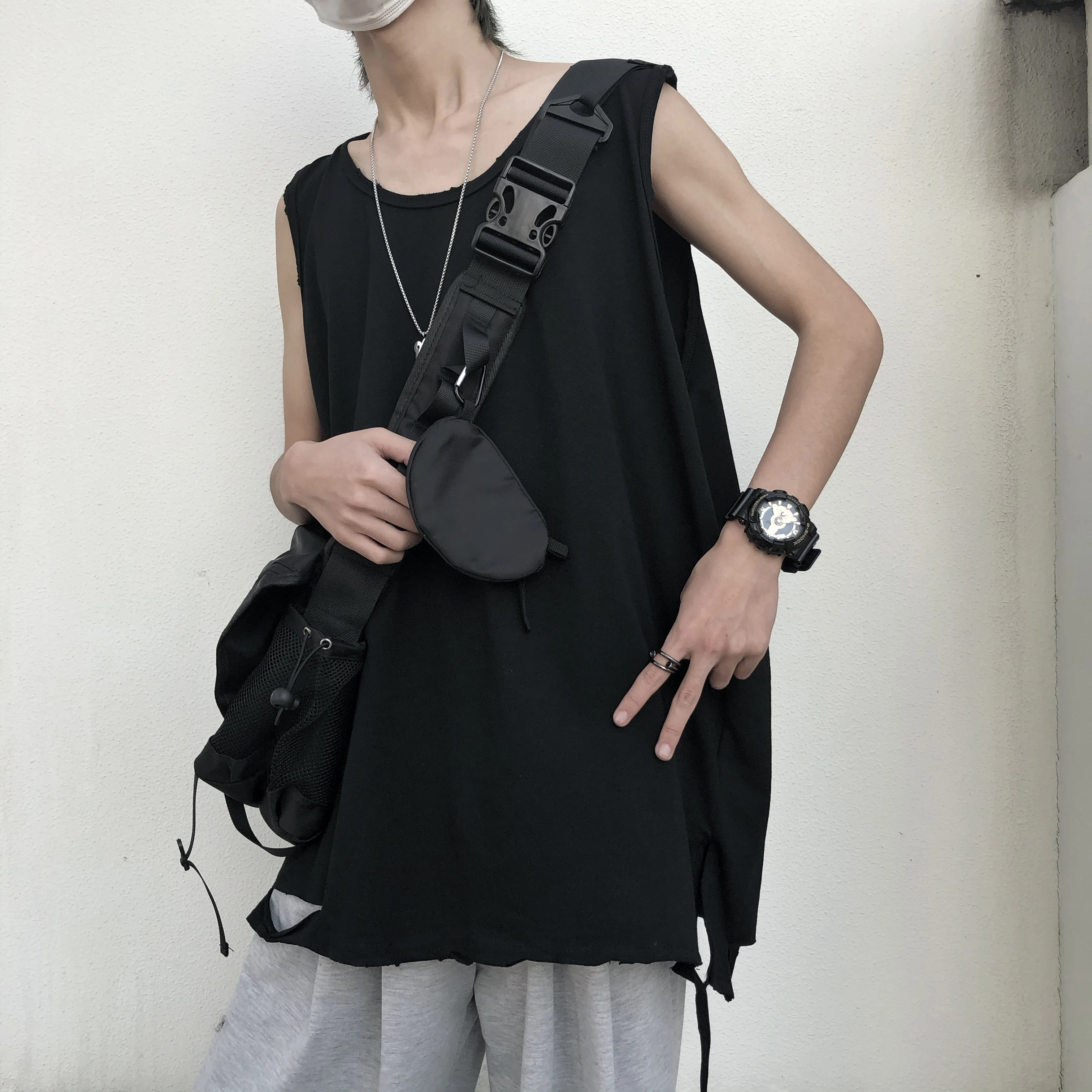 

Summer Solid Color Inner Wear Burrs Loose Bottoming Sleeveless Vest T-shirt Men and Women