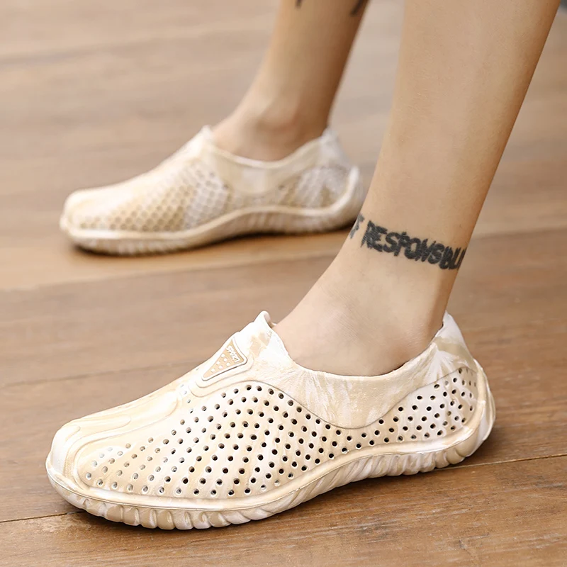 Summer Men Clogs Quick Dry Sneakers Home Slippers Outdoor Garden Shoes Beach Sandals Mules Antiskid Bathroom | Спорт и развлечения