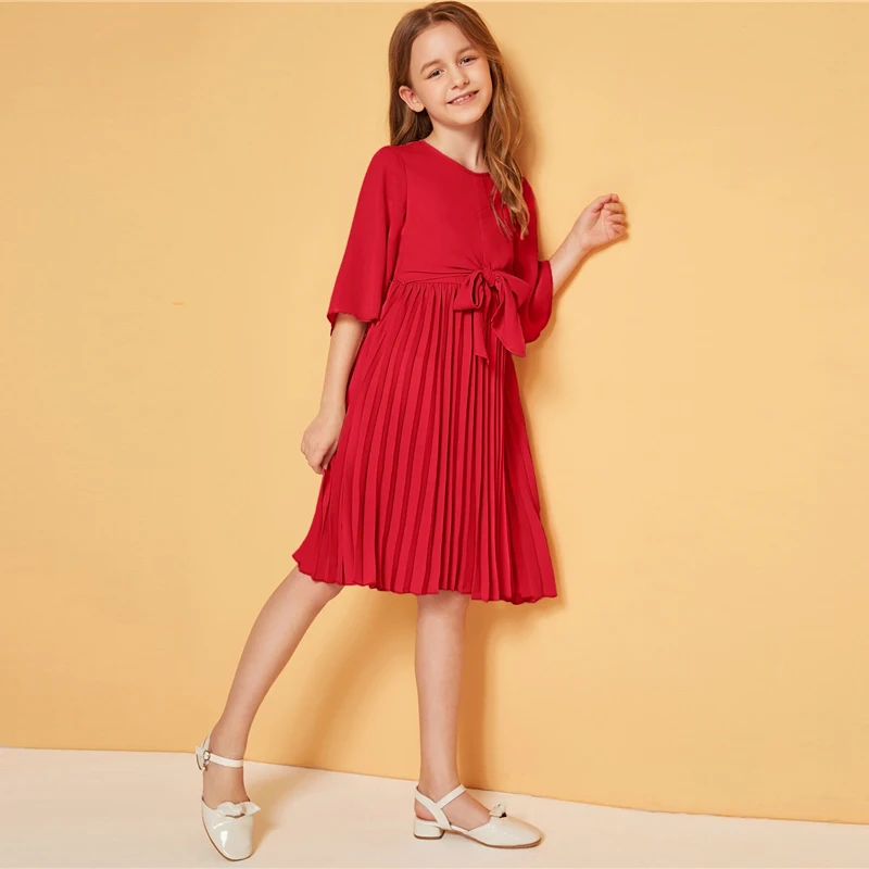 SHEIN/детское однотонное плиссированное платье с завязками спереди для девочек; милое детское платье; коллекция года; Летние Детские платья трапециевидной формы с рукавами-воланами до колена