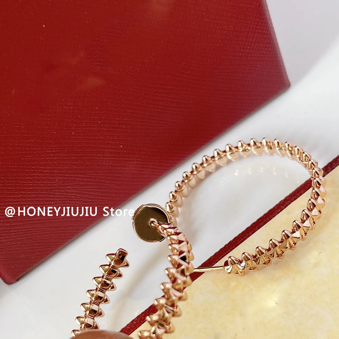 

2021 Fashion Famous Brand Top Quality 18k Rose Gold Rivet Circular Earrings For Women Jewelry Luxury Designer Runway Goth