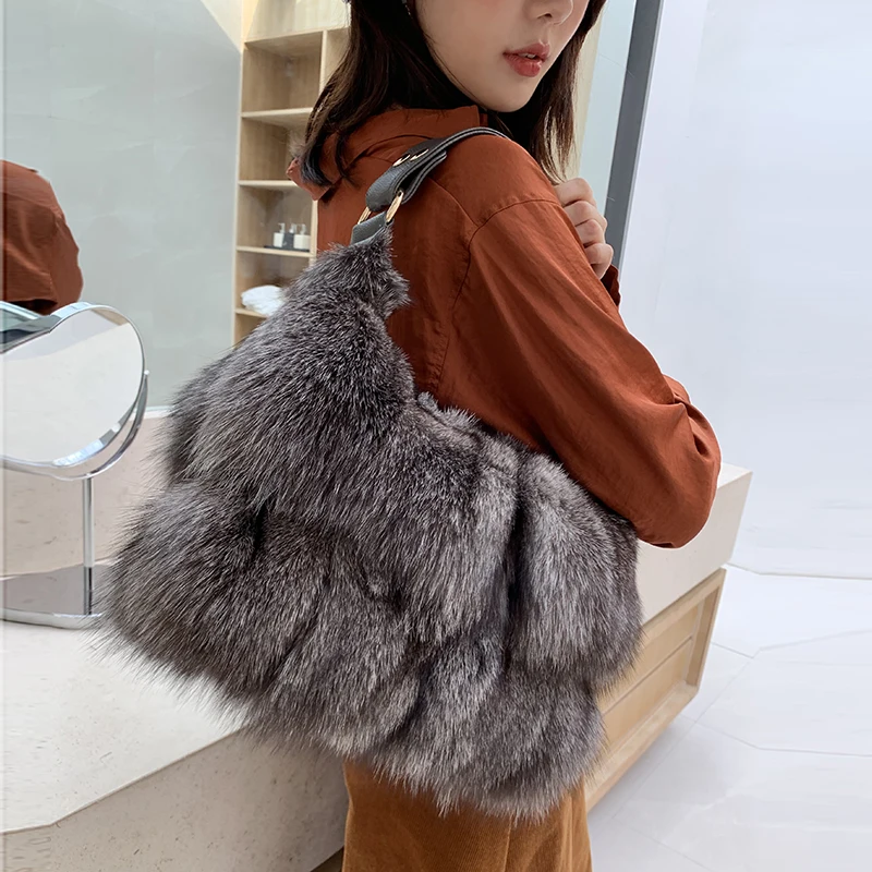 

New Spring Lady Luxury Handbag Women Fashion Fox Fur Shoulder Bag Top Quality Messenger Bag S8803