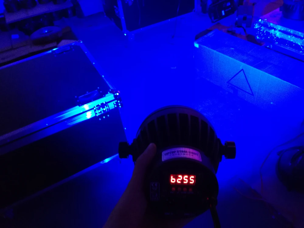 Новый 50 Вт литье под давлением неводостойкий COB RGB 3-в-1 сценический светодиодный
