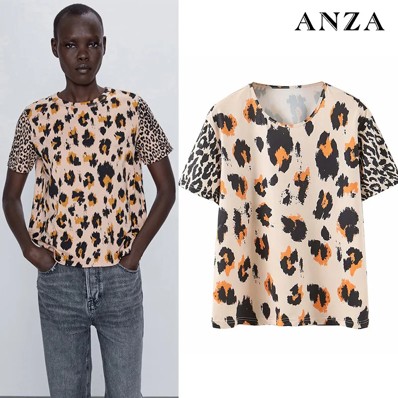 Женская футболка с коротким рукавом круглым вырезом и леопардовым