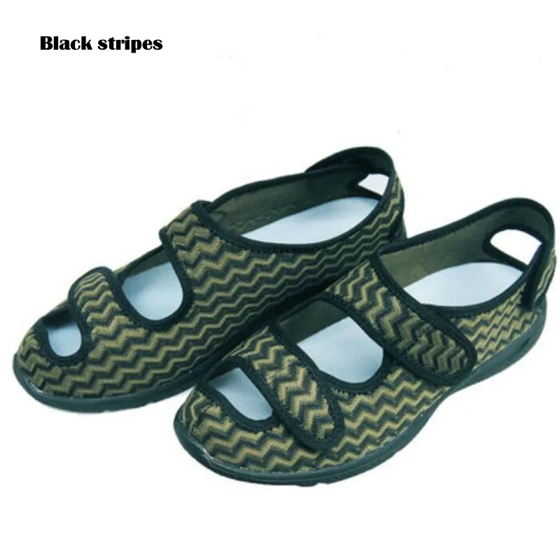 

2017 summer men's Comfortable Diabetic Shoes Foot enlargement code magic stick overturns middle-aged and elderly sandals