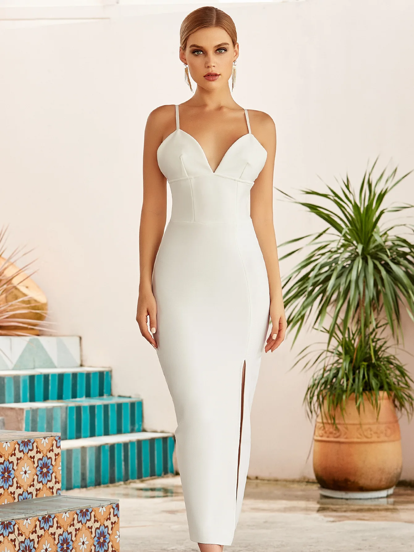 

Spring French show thin temperament commuting white close waist mid waist long skirt temperament solid color sleeveless dress