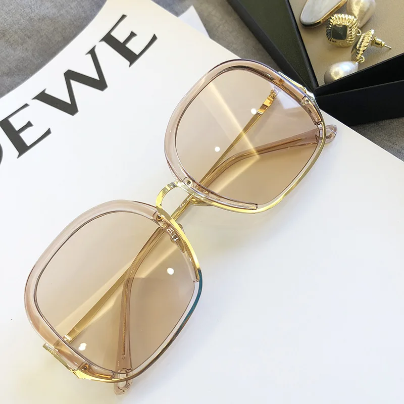 Очки солнцезащитные женские в квадратной оправе модные классические винтажные