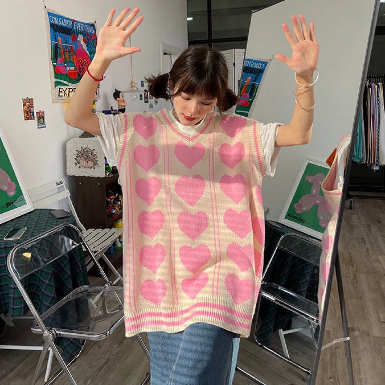 

Women Knitting Vest, Sleeveless V Neck Heart Print Warm Fall Casual Tops, Pink / Black