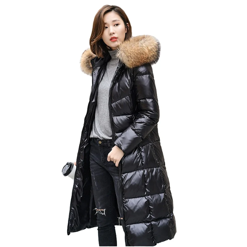 Женский зимний пуховик с воротником из натурального меха черная длинная парка