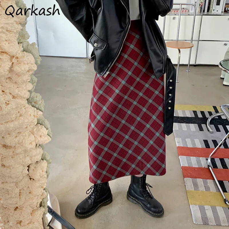 

Юбка женская с завышенной талией, универсальная красная клетчатая Повседневная облегающая ретро-юбка средней длины в Корейском стиле, в ви...
