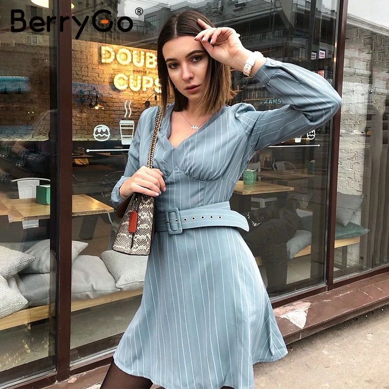 BerryGo офисное женское платье в полоску с v образным вырезом длинным рукавом и