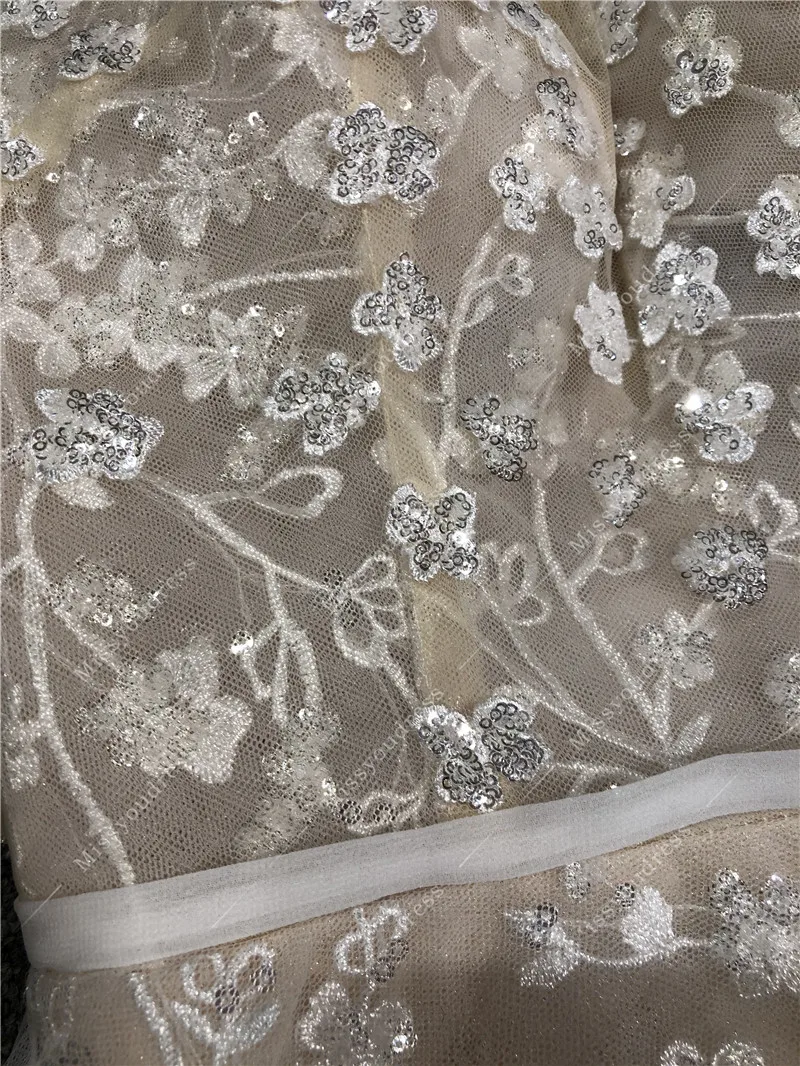 Newest High Quality Customized Ivory High Quality Beading Flowers Cap Sleeves Floor Length A-line Wedding Dress Wedding Gown