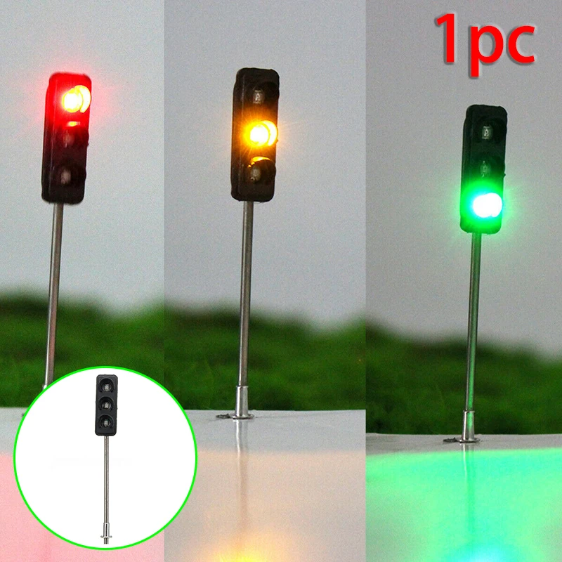 

1pc 1: 100 Scale Signal Traffic Light Model Lamppost Railway Layout Accessories 3 Color Traffic Light For Model Making