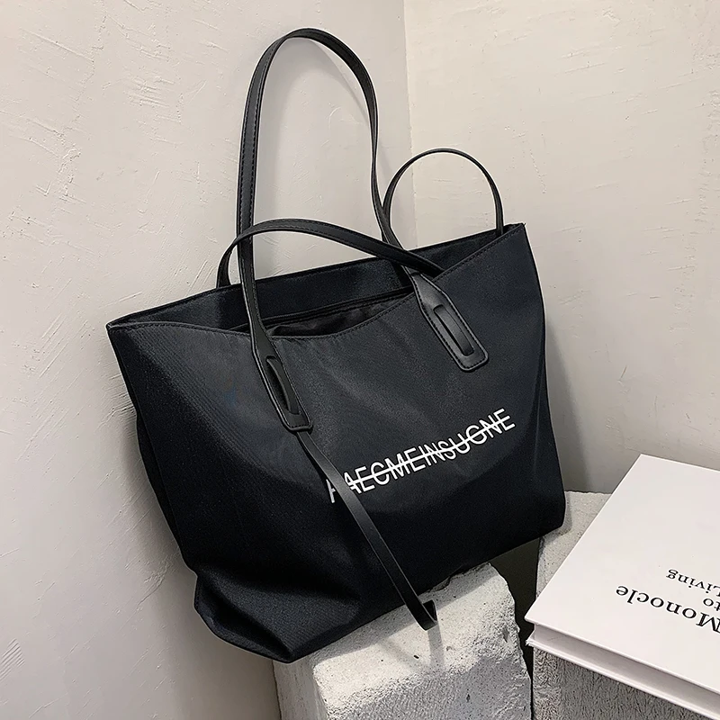 

Ins Chic Casual Handbag Women Big Capacity Nylon Tote Bag for Ladies New Luxury Shoulder Bag Female Designer Shopping Pack Sac