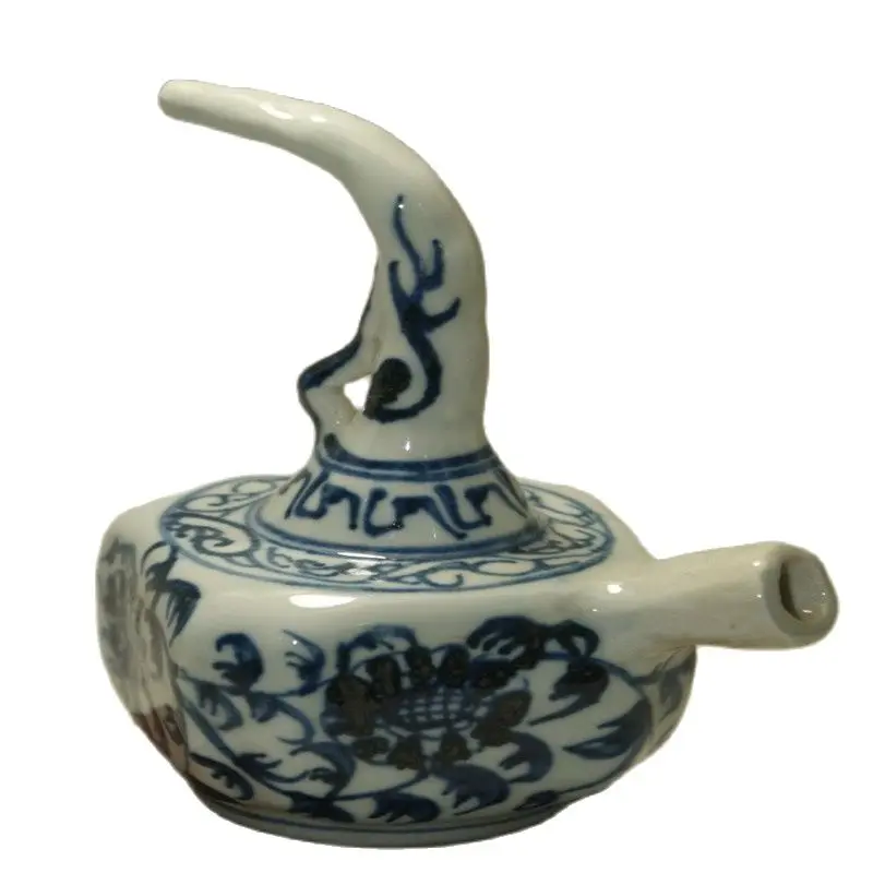 Тонкий старинный фарфор белого и голубого цвета в Керамика картина воды виде