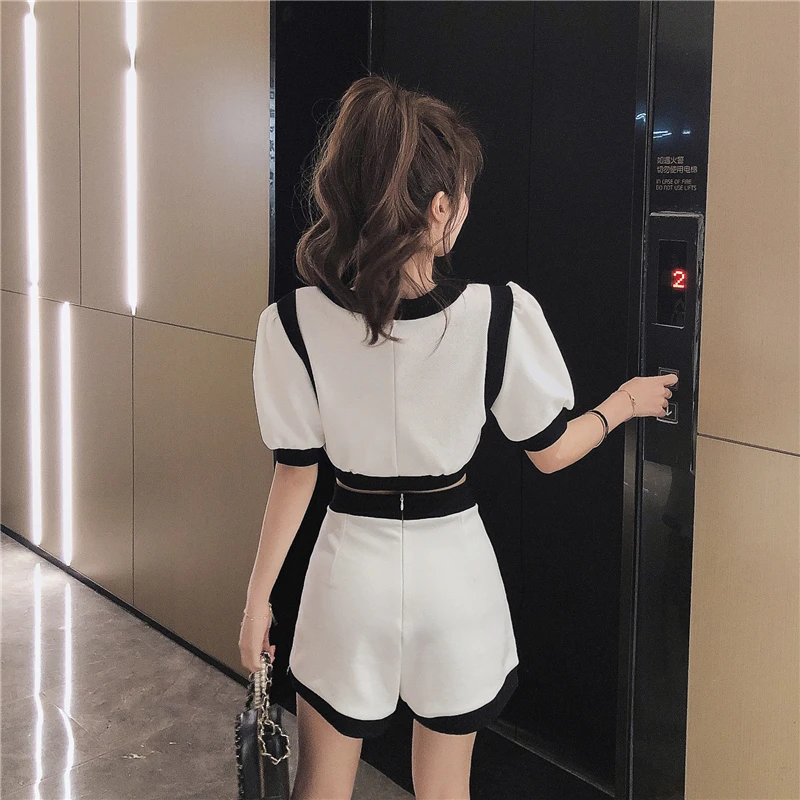 Женский спортивный костюм из двух предметов черно-белый хлопковый с высокой