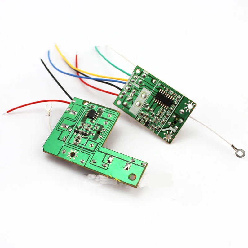 3 комплекта игрушечных машин 4 канала 27 МГц пульт дистанционного управления +