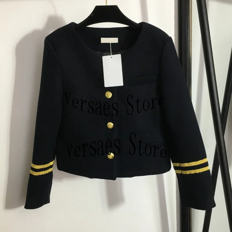

2021 luxury design fashion women's gold ribbon stitched cuff round neck top gold button long sleeve single row button tweed coat