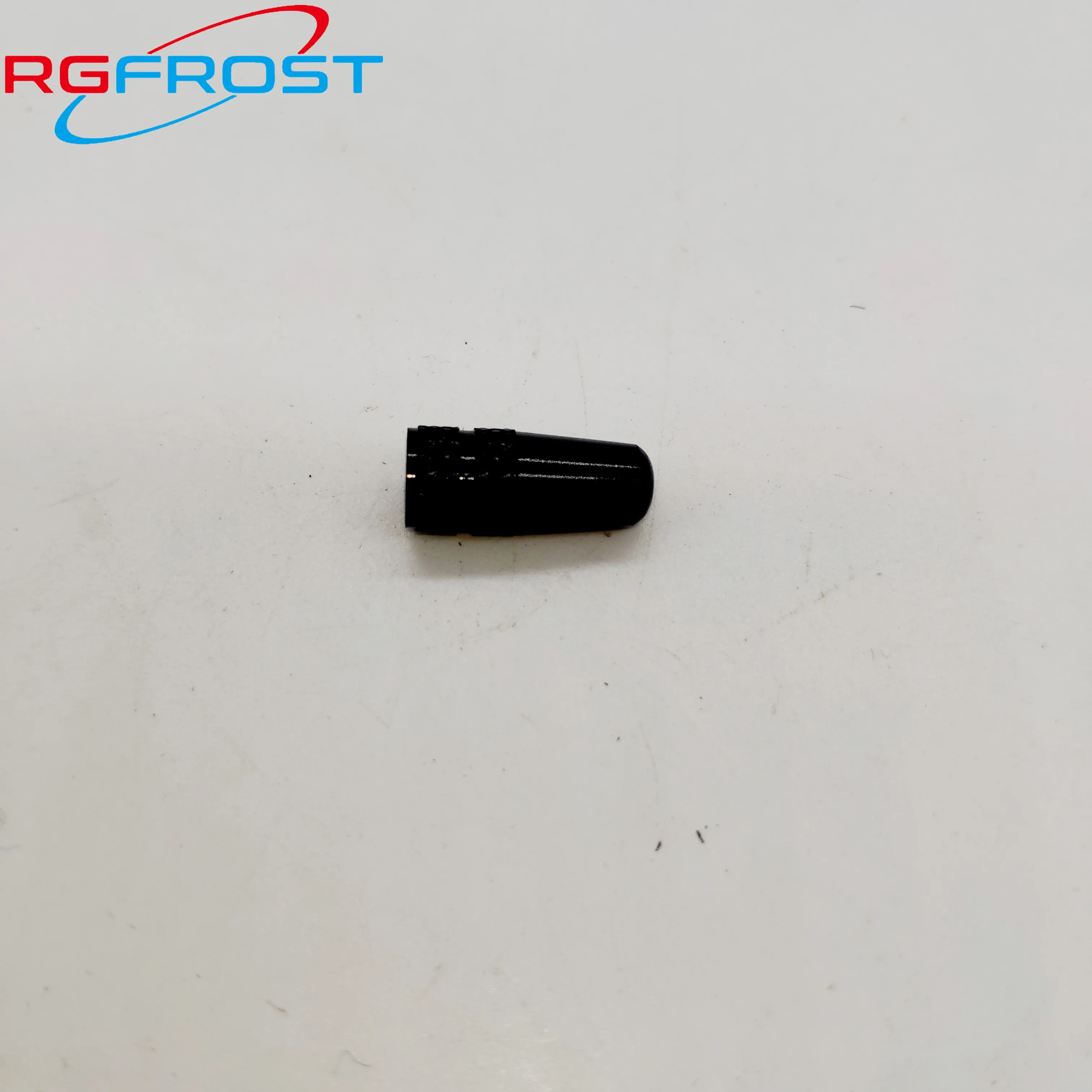 

Bike valve core with Valve Core Removal tool bicicleta