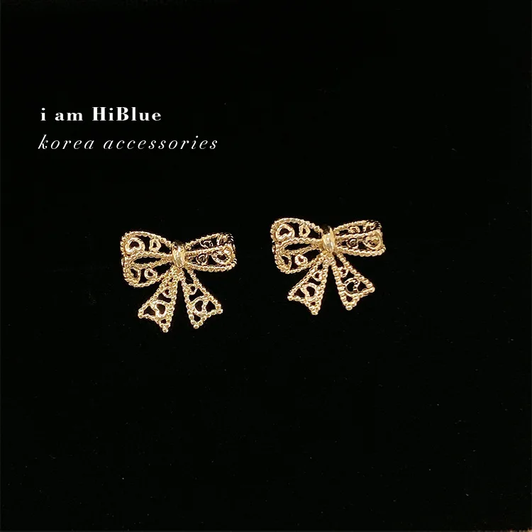 

Cute Stud Earrings Hollow Bow Sweet Romantic Charm Jewelry Wholesale Wedding Gift For Women 2021 Trend Korean Luxury Accessories