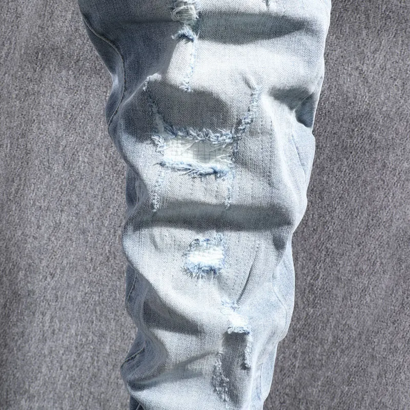 Korean Style Men Jeans Retro Light Blue Elastic Slim Ripped Jeans Men Street Fashion Patched Designer Casual Denim Pencil Pants