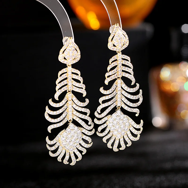 Exaggerated Retro Feather Earrings for Ladies Micro Pave Cubic Zirconia Leaf Dangle Jewellery Women Fashion Eardrop Jewelry