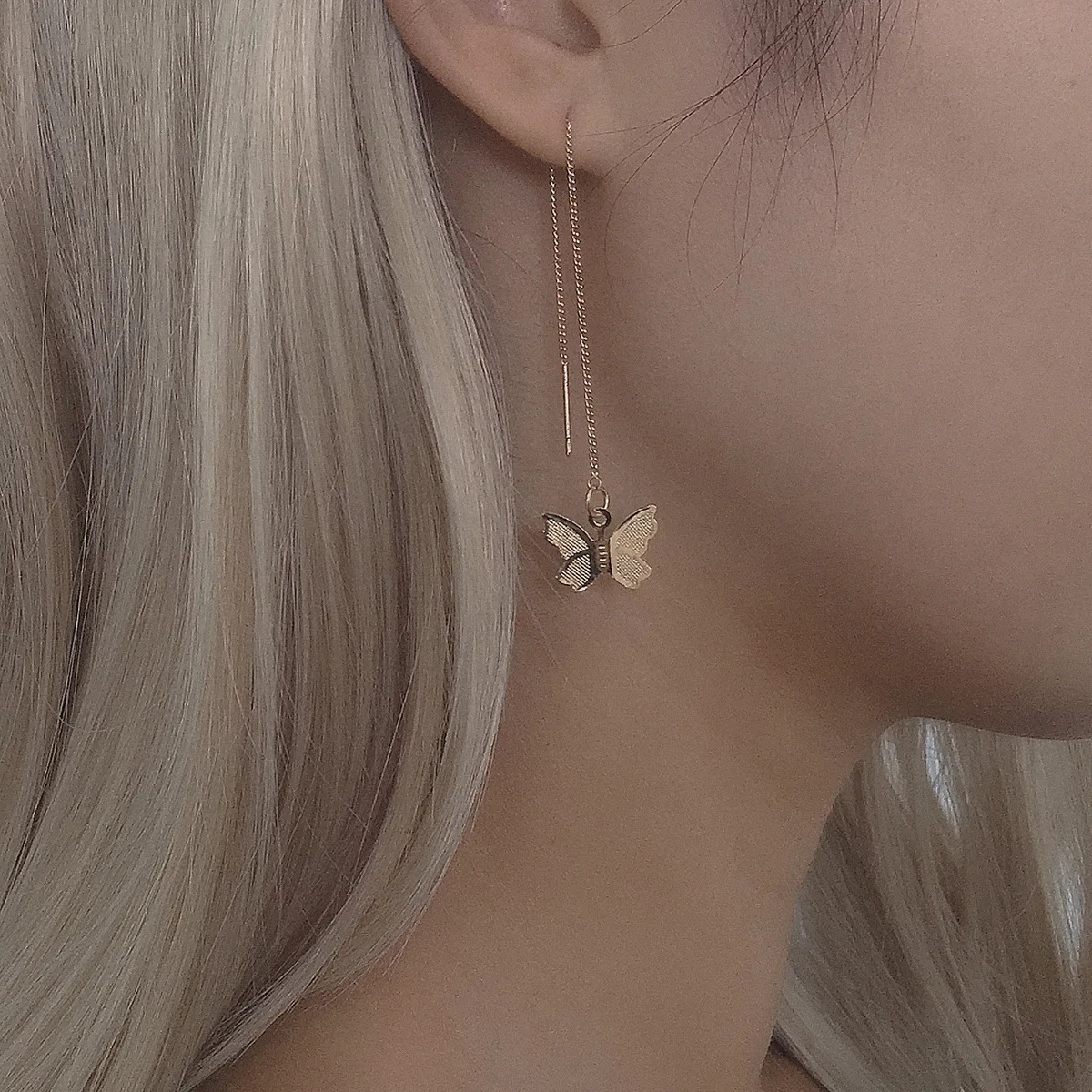 

2021 New Women's Jewelry Business Long Wild Retro Geometric Earrings Temperament Small Butterfly Pendant Tassel Ear Line Gift