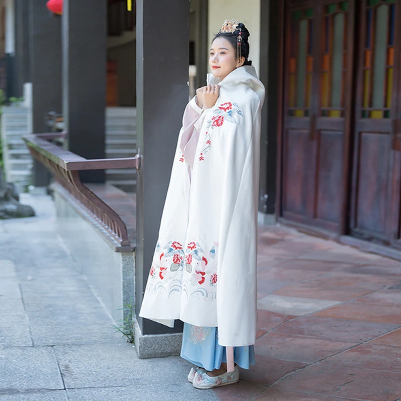 

Female Hanfu Costumes Chinese Traditional And Ancient Winter Cloak Han/Tang/Song Dynasty Embroidery Coat Red/White Hanfu T452