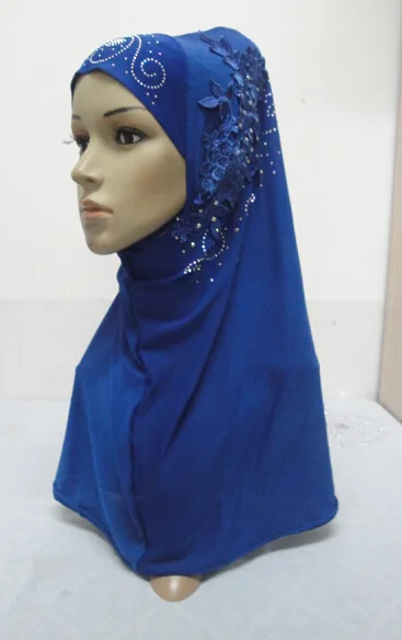 Beautiful Muslim girl scarf ice silk side lace flower ironed drill cover head Hui worship headscarf muslim hijab | Тематическая