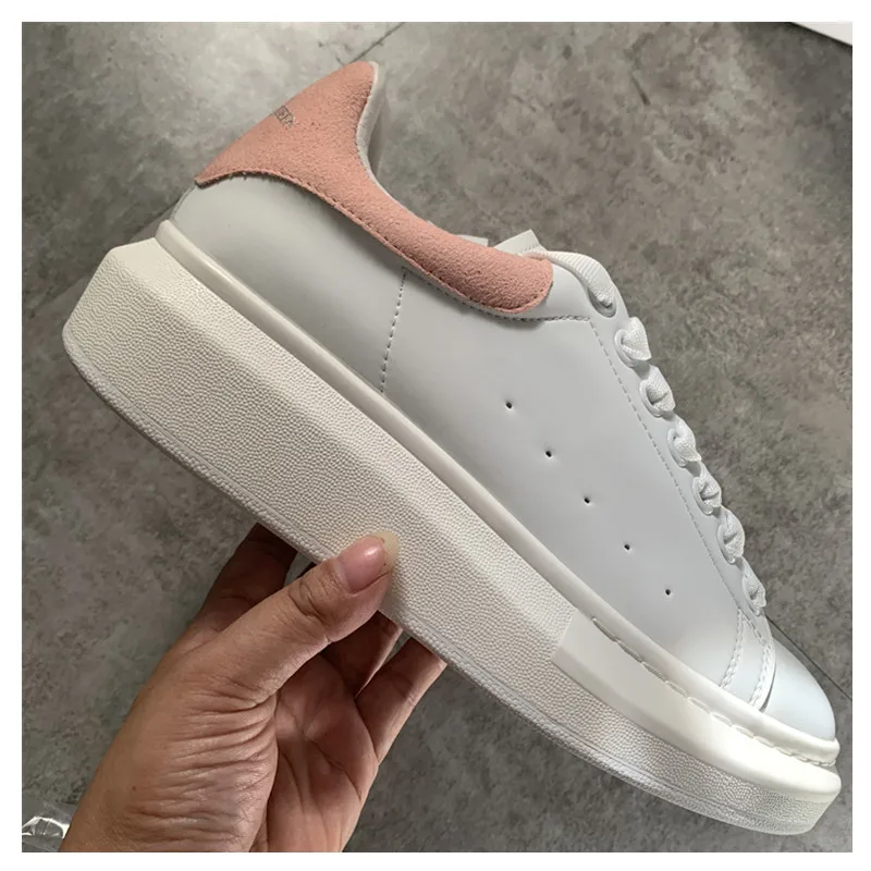 

2021 Platforms Shoes Women Chunky Sneakers Woman Sneakers Fashion New Plush Warm Ankle White Shoes Couple Shoes 34-44 Platforms