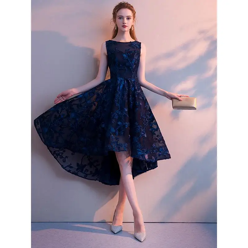 Женское вечервечерние платье элегантное кружевное с цветочной аппликацией