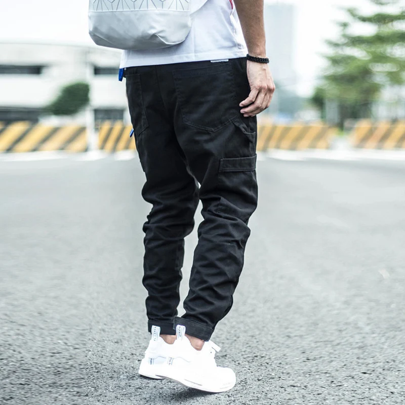 Newly Streetwear Fashion Men Jeans Slim Fit Big Pocket Casual Cargo Pants Men Overalls Vintage Designer Hip Hop Joggers Trousers