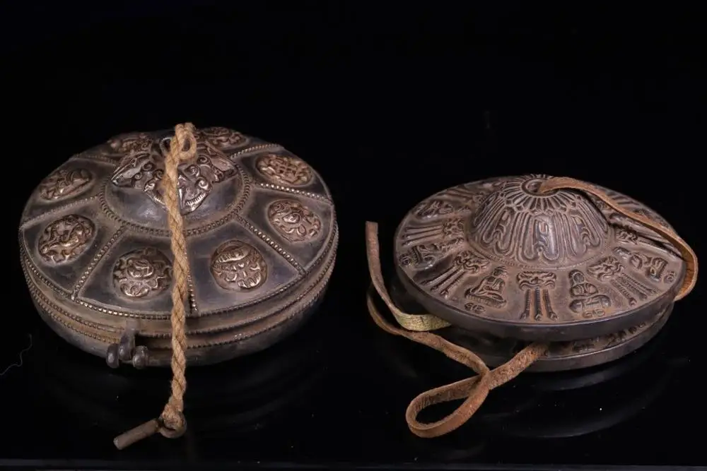

wedding decoration Tibetan temple copper tires are hand-beating, chiseled old Babao clinking bells Faqi Phurba Vajra