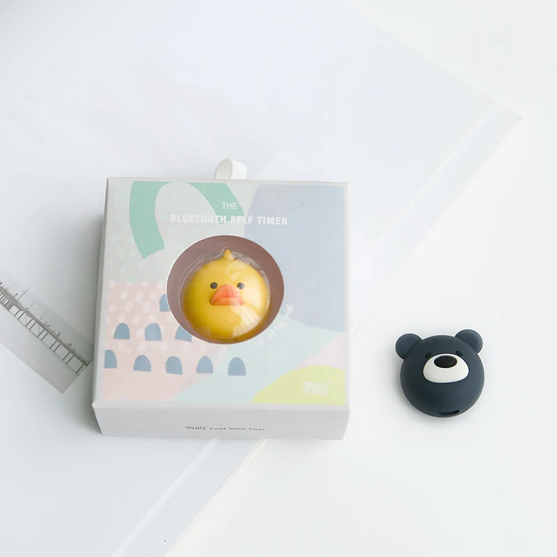

Xiaomi YouPin Mini Wireless Bluetooth Remote Shutter Mini Selfie Stick Control Bluetooth Remote Button for Selfie Portable Tools