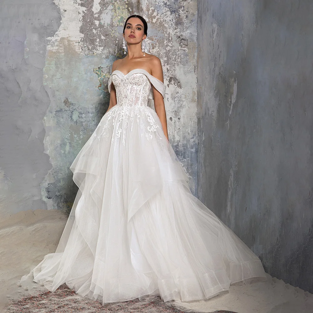 

UETEEY Wedding Dress A-Line Off Shoulder Zipper Back Appliques Ruffles Sweep Train Plus Size Sweetheart Wedding Gowns 2022