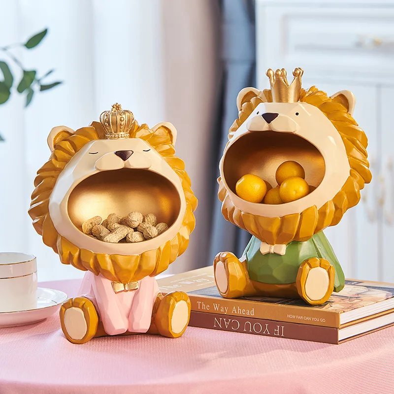 

Modern creative little lion household key storage ornaments light luxury soft ornaments at the counter of milk coffee shop