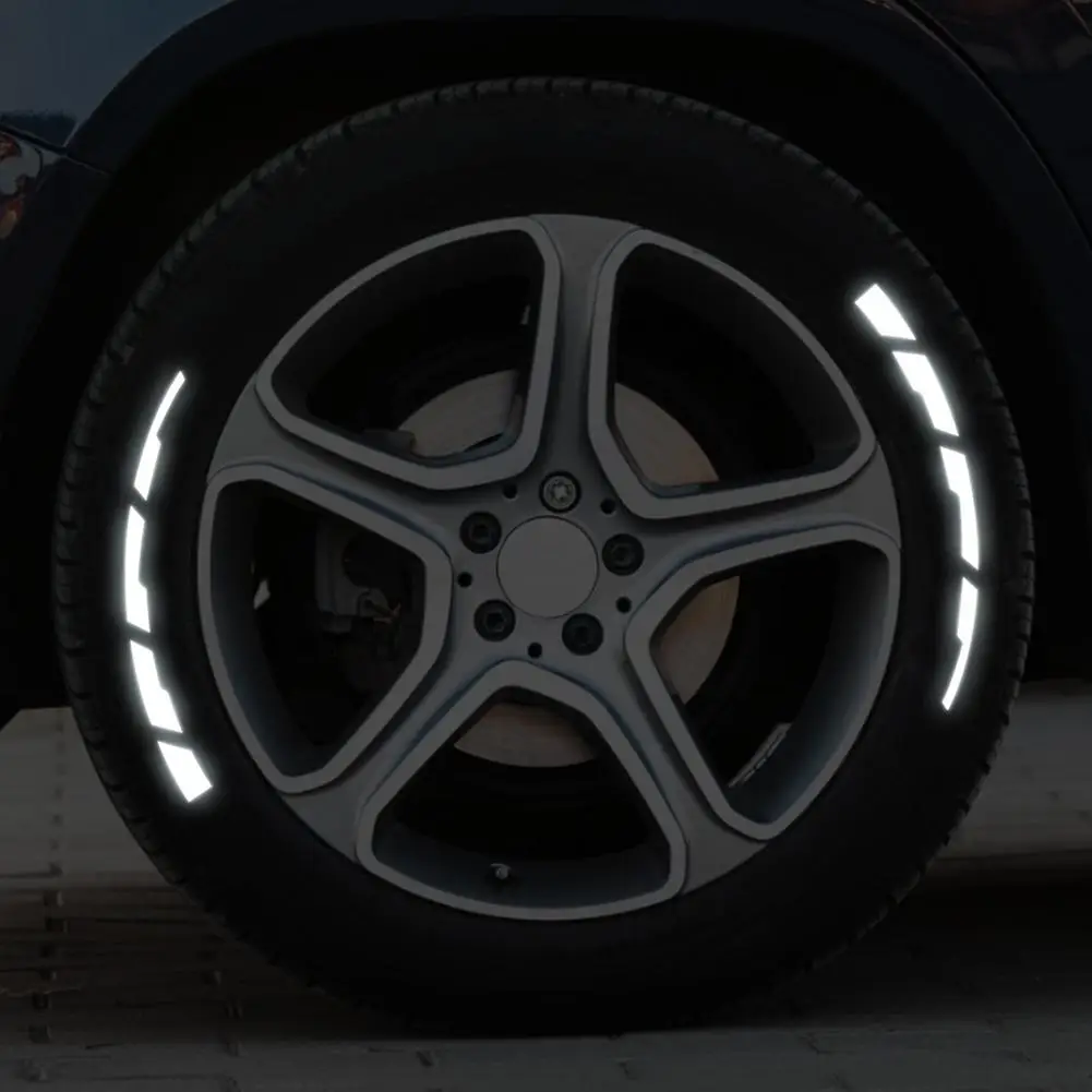 

8PCS Car Wheel Rim Sticker Universal 3D Reflective Night Eye-catching Car Styling Auto Tire DIY Decorative Stickers Decals