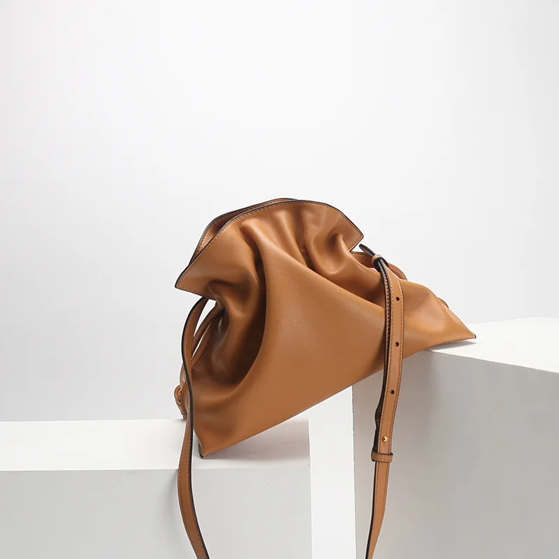 

OUSSON 2021 New Design Leather Ladies Fashion Bucket Bag Exquisite Crossbody Bag Drawstring Bag