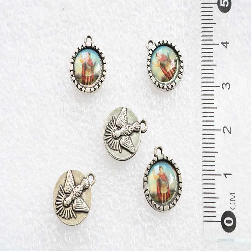 Подвеска с изображением Священного Сердца католической голубя мира