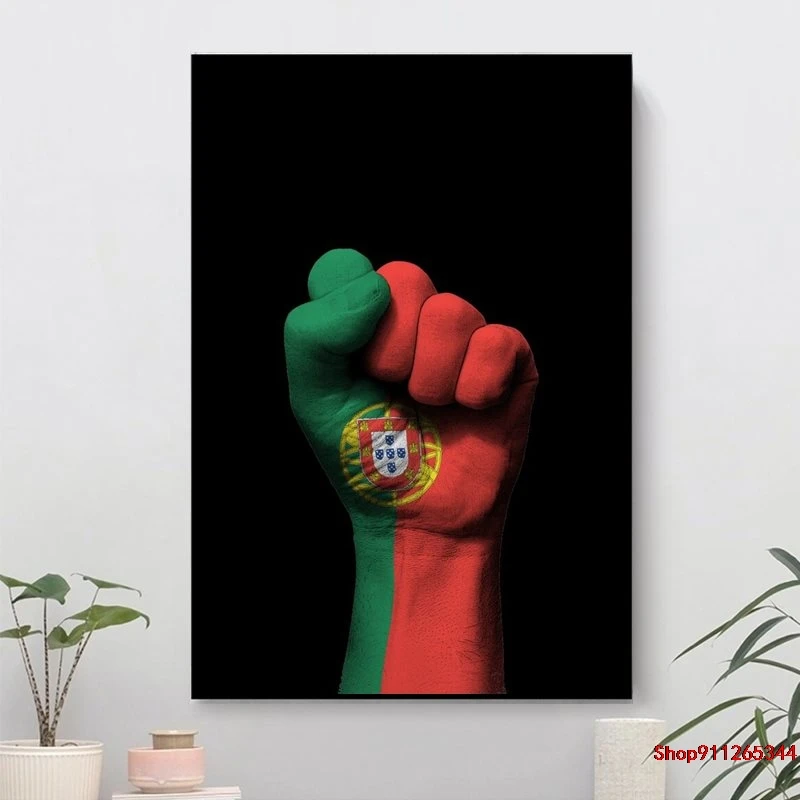 Флаг Португалии на возвышенном стиснутом кулаке Холст печать классический шелковый плакат декор наклейка яркий.