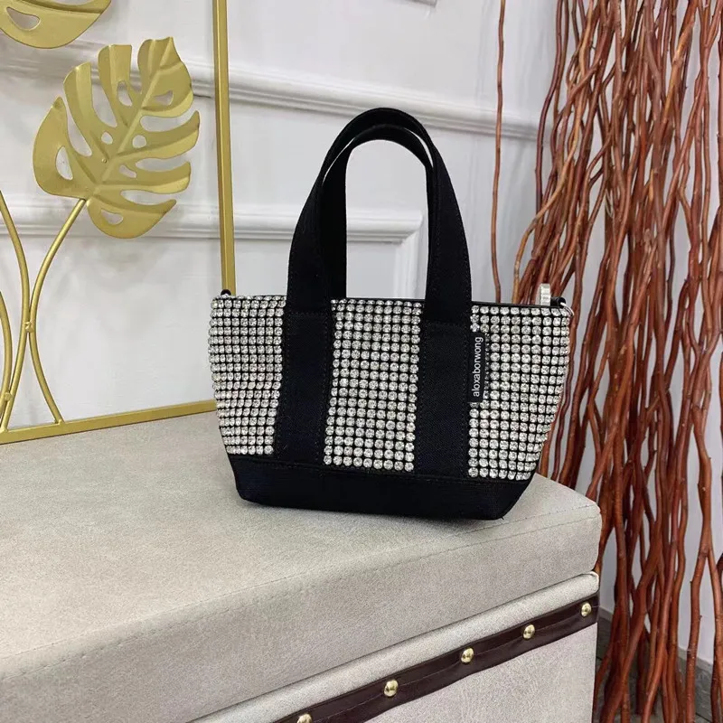 

High-quality Leather Retro Rhinestone Vegetable Basket Handbag Fashion High-quality One-shoulder Messenger Female Bag Monogram