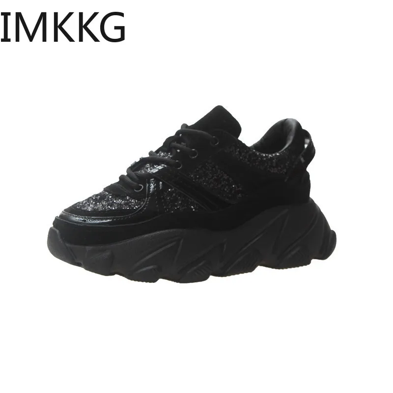 Женские Блестящие Кроссовки массивные на платформе черные белые обувь