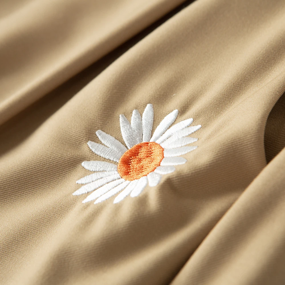 

Summer Womens Pants 2021 New Shorts Daisy Embroidery Tricolor Casual Short pant