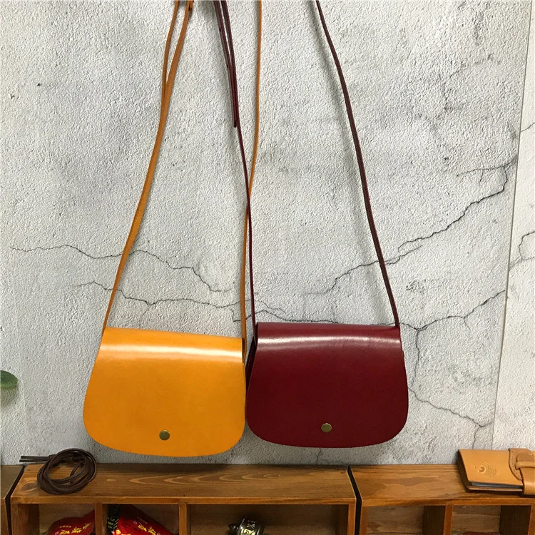 

New vegetable tanned leather women's bag tree cream leather one shoulder Cross Leather Women's small square bag 21001